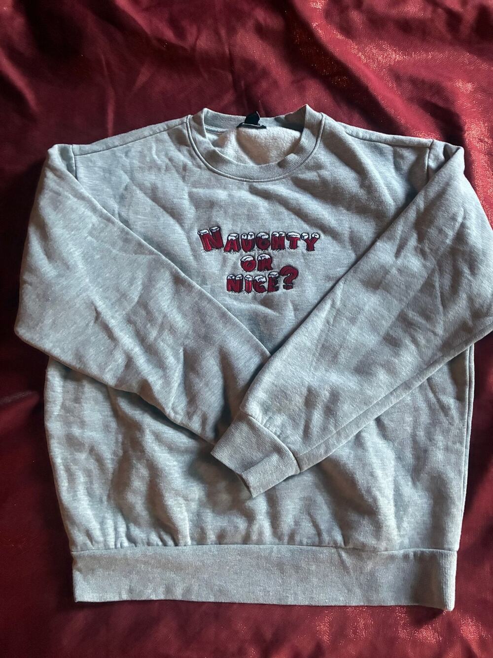 Forever 21 Sweatshirt Mens M Gray Naughty Or Nice Graphic Crewneck Pullover